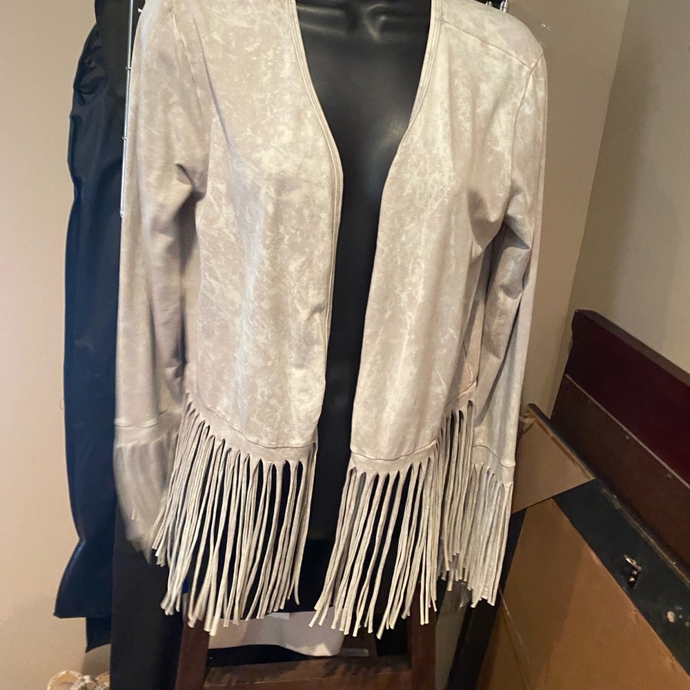 Lightweiht fringe jacket